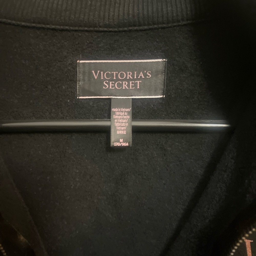 Victoria's Secret Black Quarter-Zip crop sweatshirt NWT - Picture 3 of 7